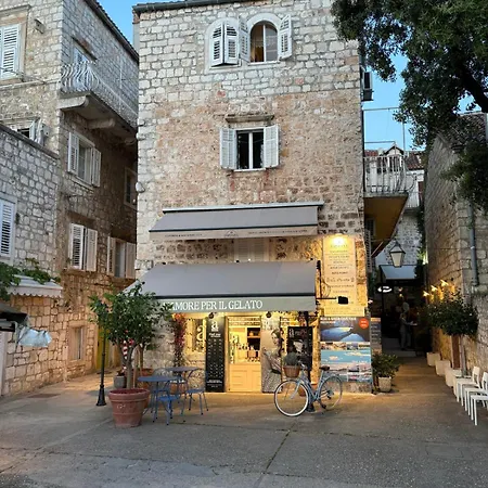 Riva Yacht Hvar Town Apartment Exterior foto