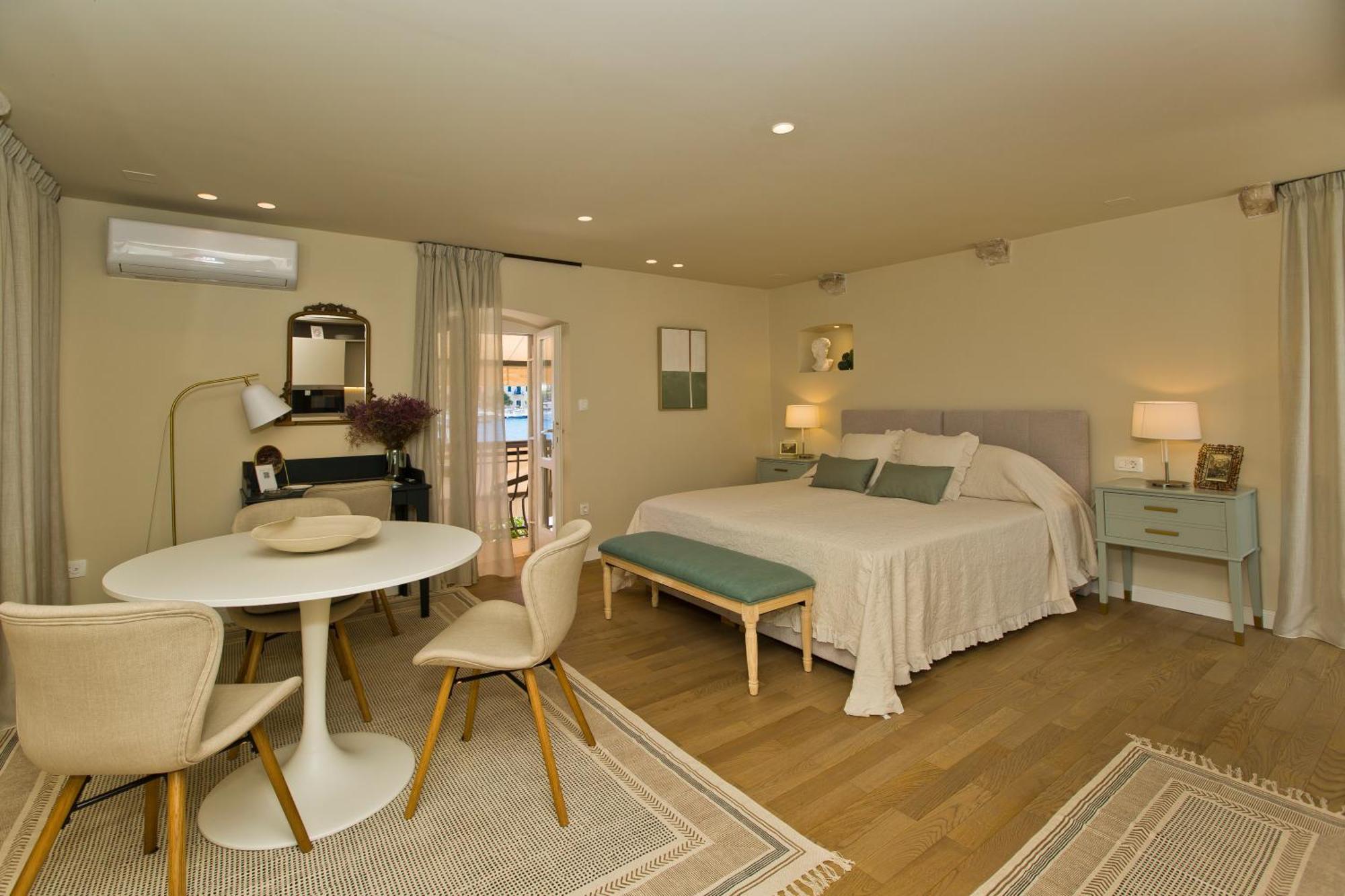 Riva Yacht Apartment