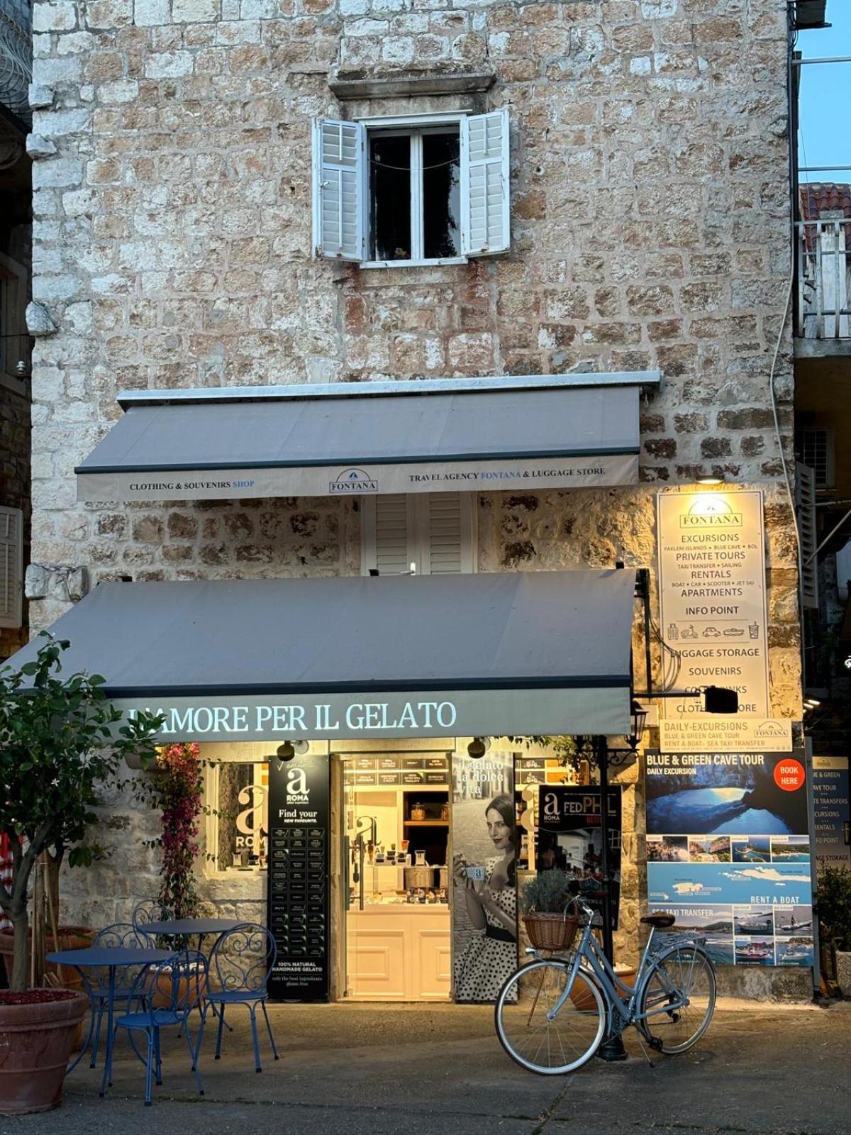 Riva Yacht Hvar Town