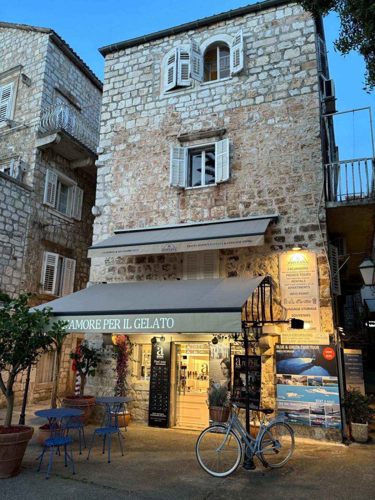 Riva Yacht Hvar Town